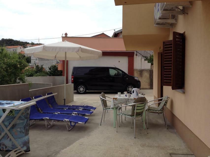 Apartments Villa Forida Mali Losinj Bagian luar foto