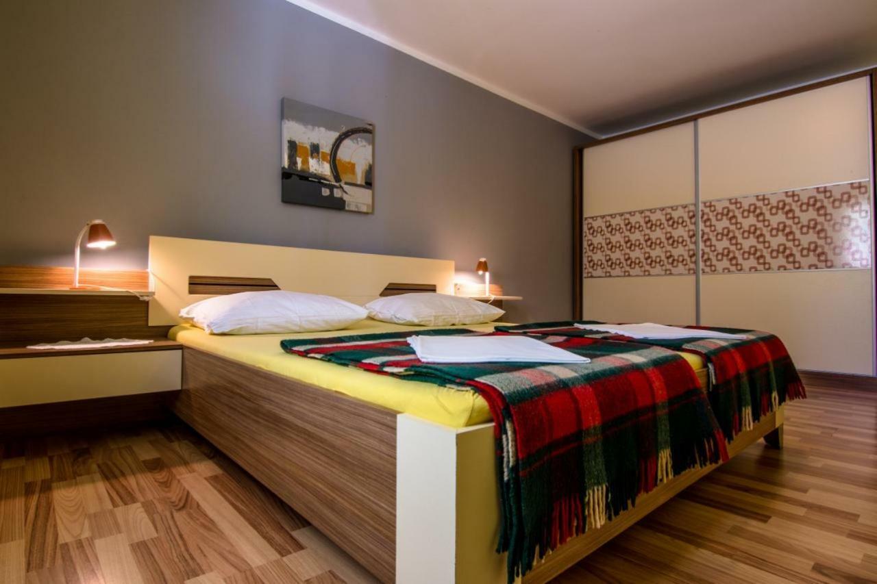 Apartments Villa Forida Mali Losinj Bagian luar foto