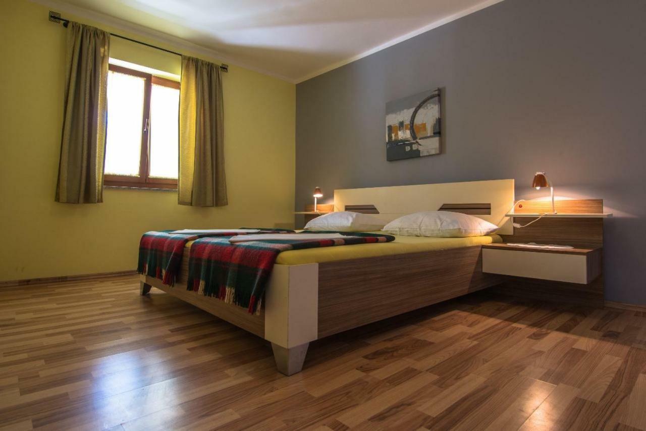 Apartments Villa Forida Mali Losinj Bagian luar foto